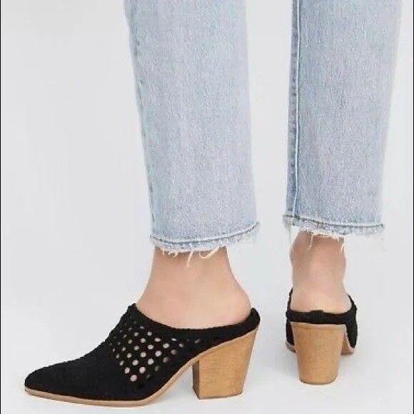 Jeffrey Campbell Leone Mules Black Woven Heels Pointed Toe Boot- Size 7.5 - Picture 1 of 10